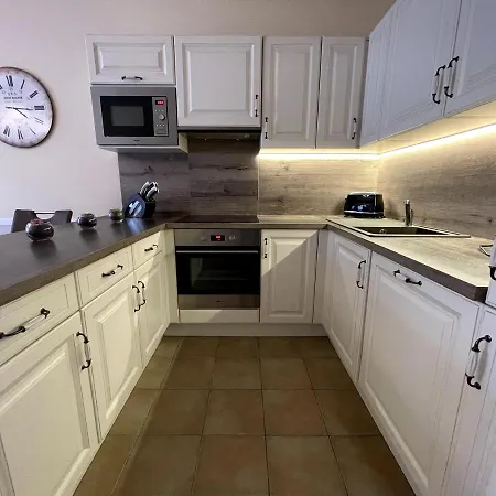 Apartament 122 Certovka *
